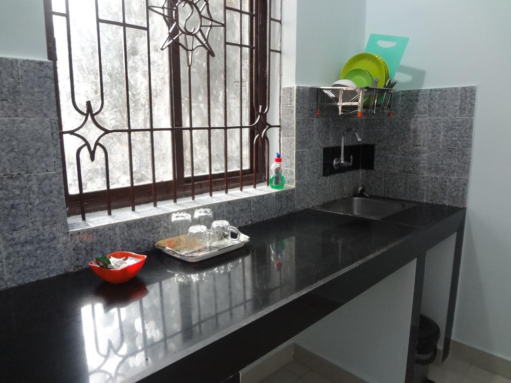 Aurita Holiday Homes แคนโดลิม ภายนอก รูปภาพ